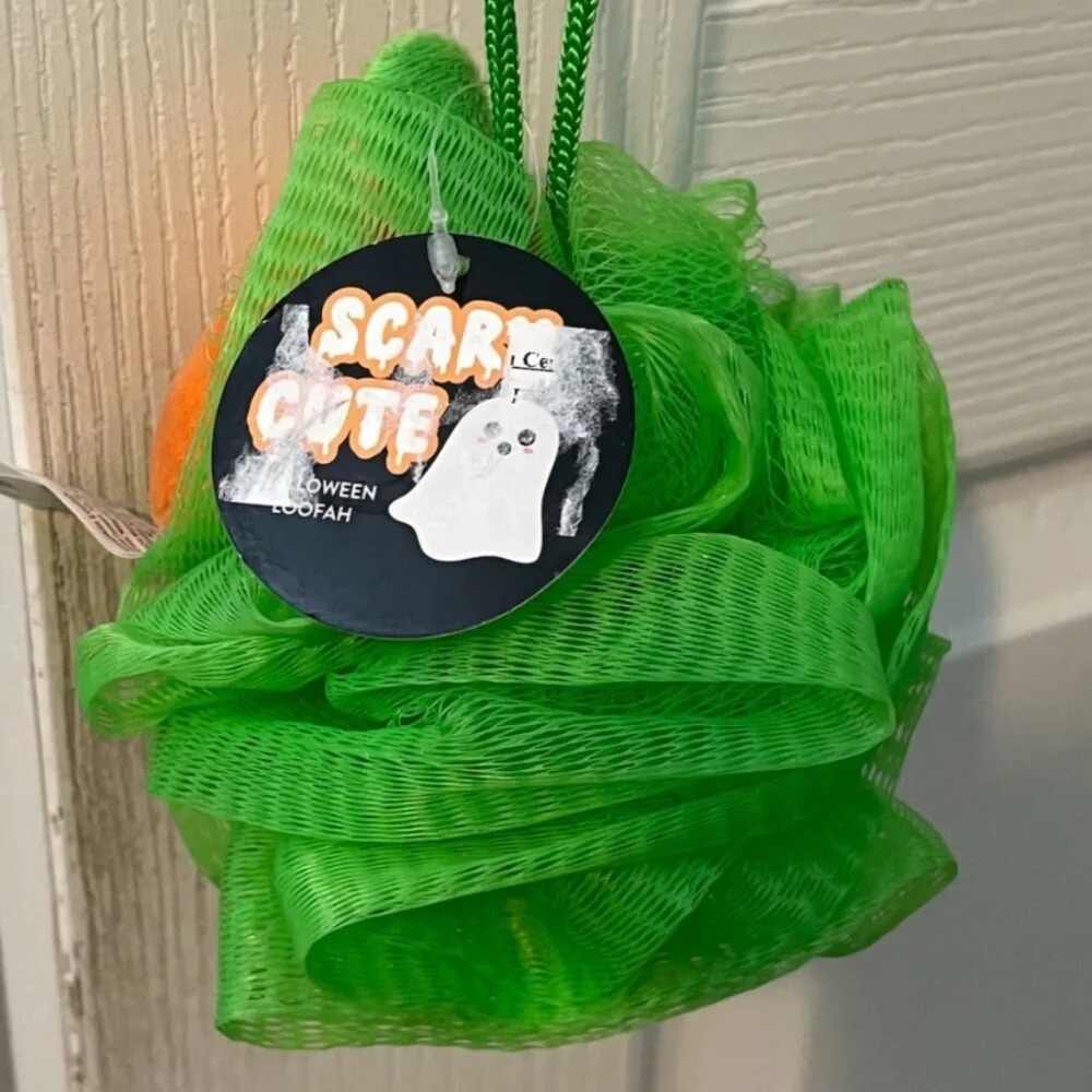 🎃 Scary Cute Pumpkin Halloween Loofah – Green Mesh – New with Tags
